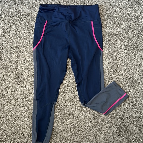 Hot Pink Active Sports Bra + Active Leggings Set - Picture 4 of 6